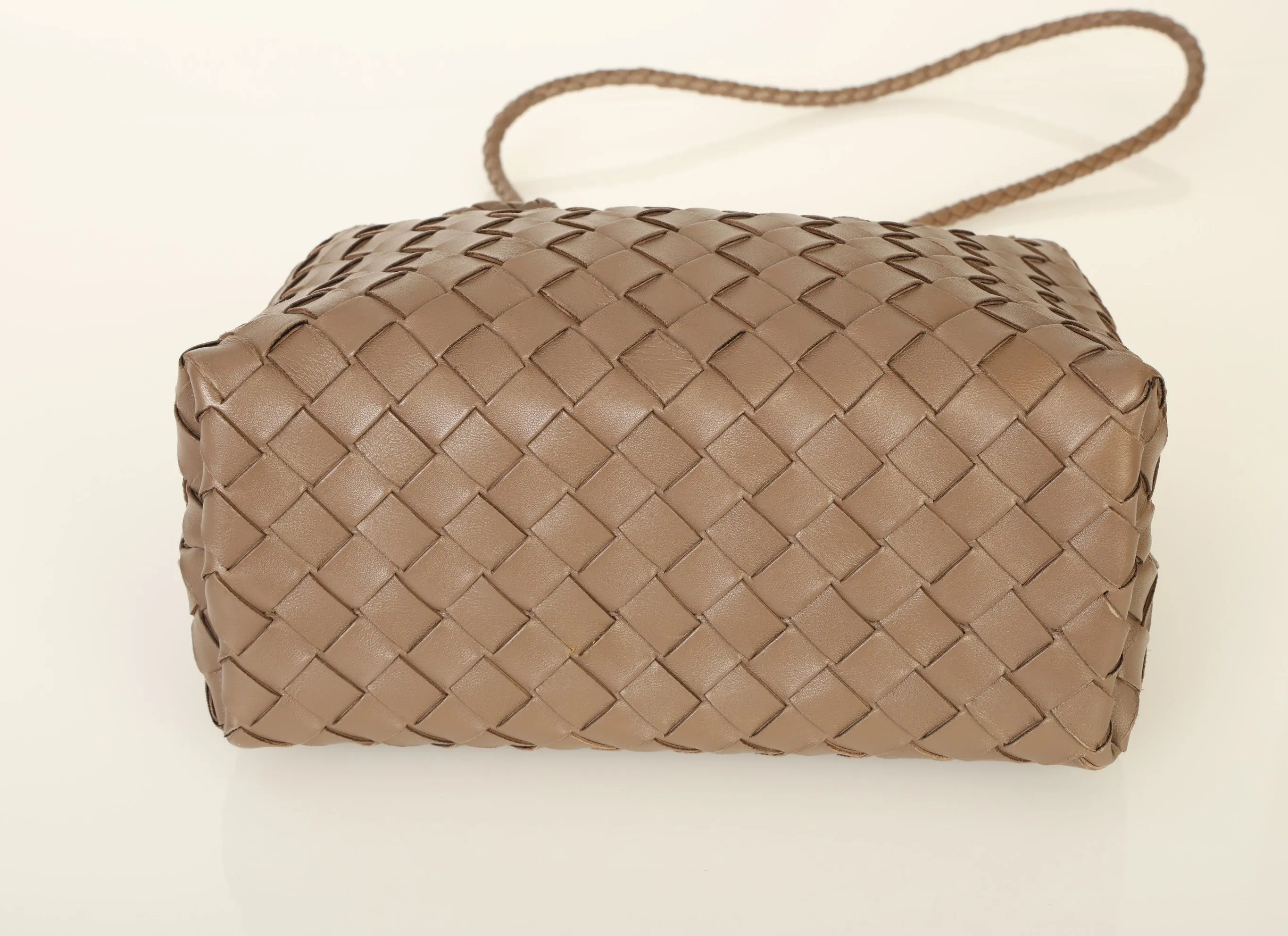 Bottega Veneta 2023 Intrecciato Small Andiamo