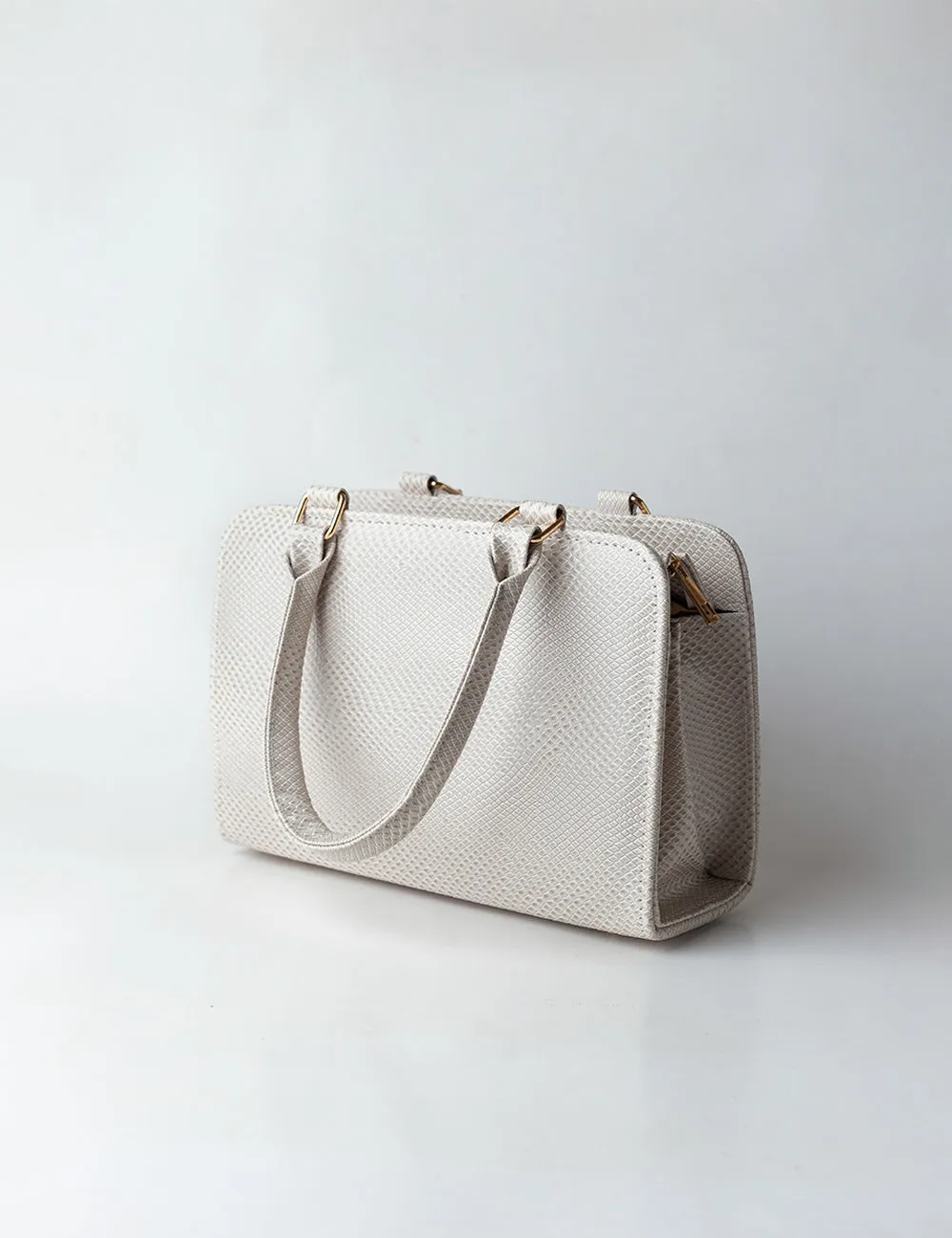 Chic Textured Bag Graceful White