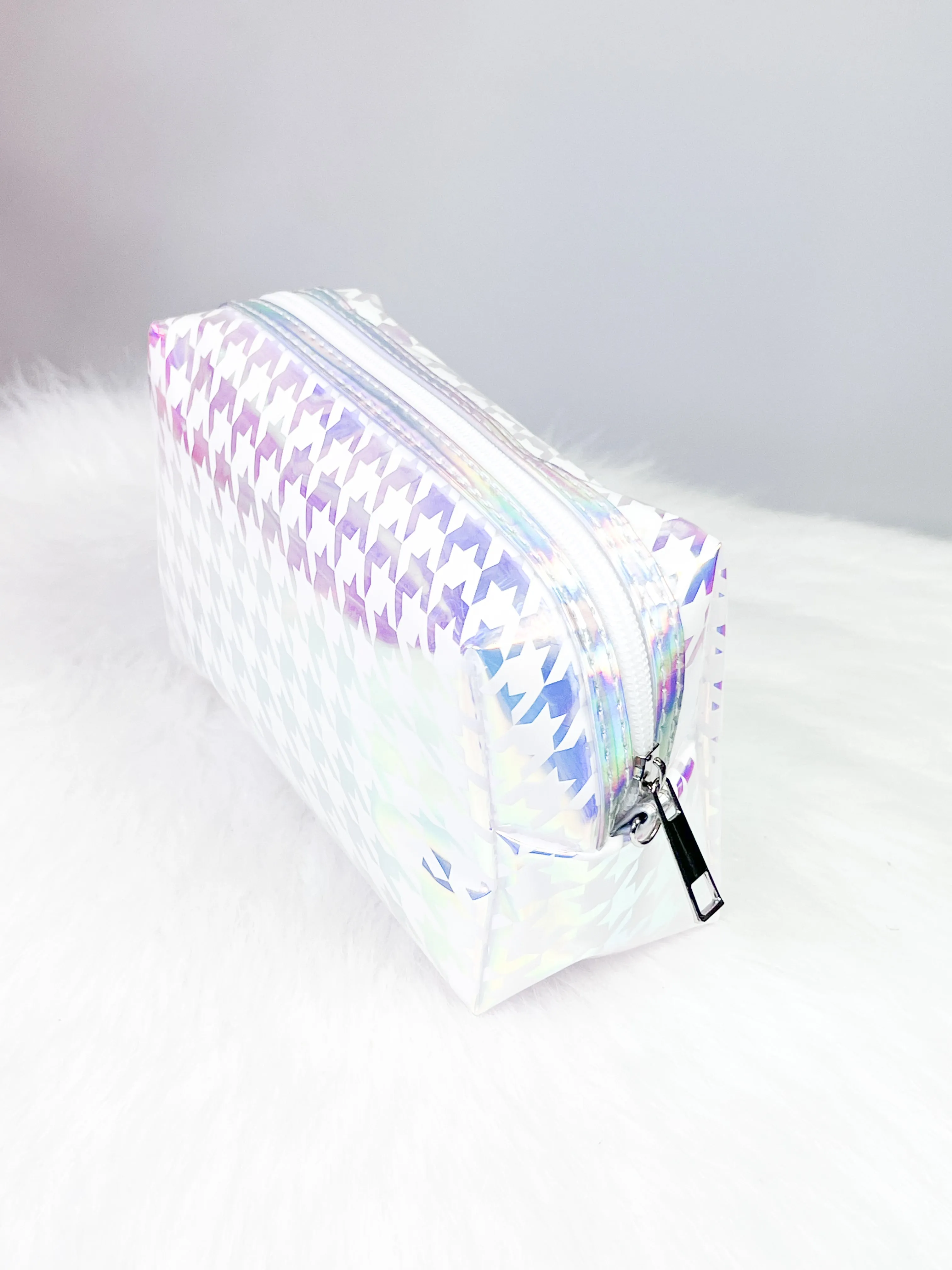 Julie - Iridescent Houndstooth Zipper Pouch