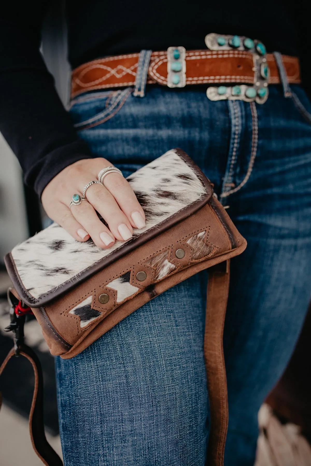 Roswell Cowhide Harper Crossbody by STS Ranchwear