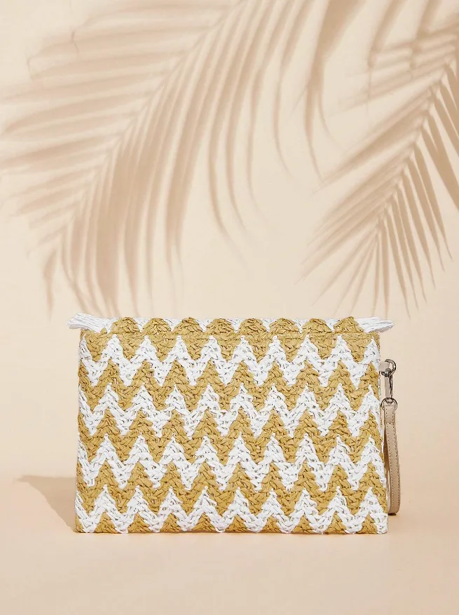 White Zigzag Straw Clutch Bag